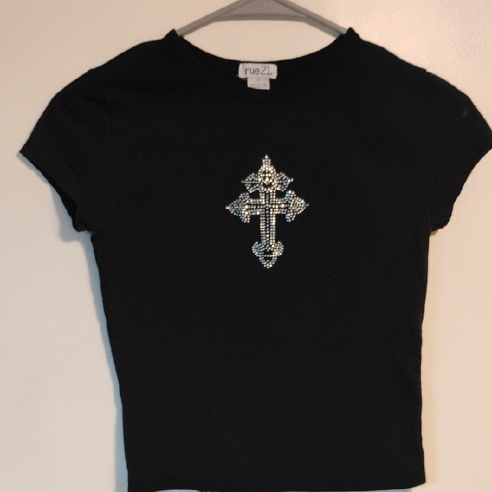 Rue21 Black Kids T-Shirt with Rhinestone Cross Size Small